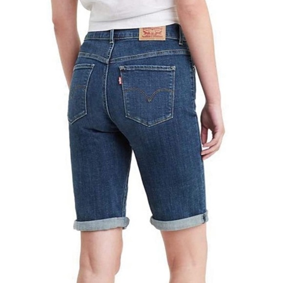 Levi's‎ Classic Bermuda shorts size 32 denim casual - Picture 2 of 12